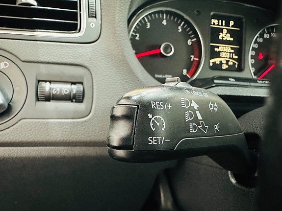 Volkswagen Polo 19 of 21