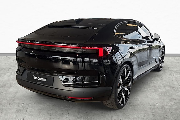 Polestar 4 9 of 30