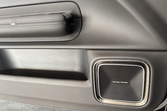 Polestar 4 25 of 30