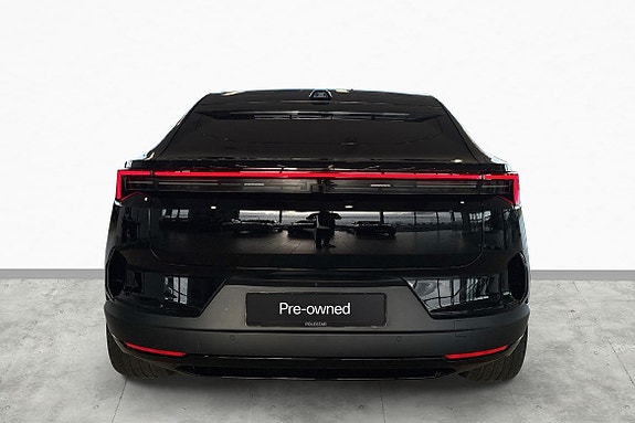Polestar 4 5 of 30