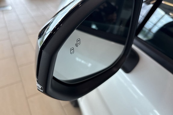 Lynk & Co 01 16 of 30