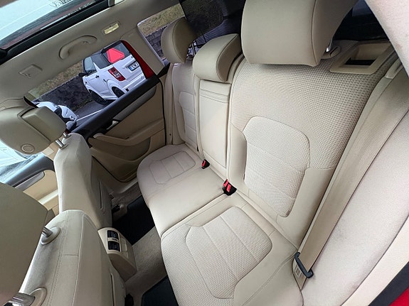 Volkswagen Passat 11 of 12