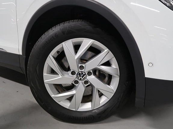 Volkswagen Tiguan 13 of 30