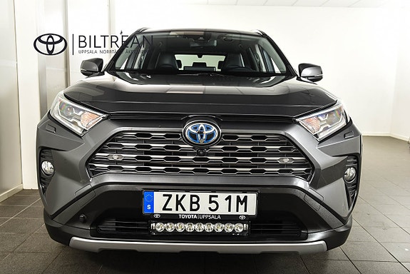 Toyota RAV4 5 of 24