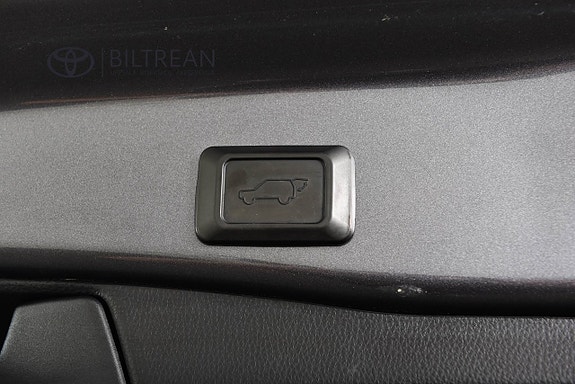 Toyota RAV4 22 of 24