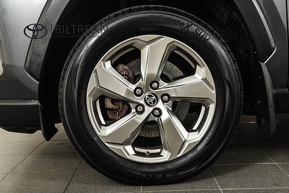 Toyota RAV4 24 of 24