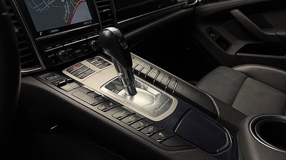 Porsche Panamera S 23 of 30