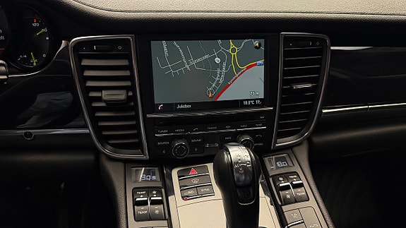 Porsche Panamera S 24 of 30