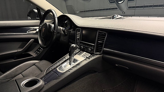 Porsche Panamera S 16 of 30