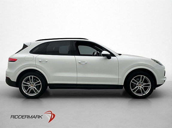 Porsche Cayenne S 9 of 30