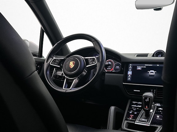 Porsche Cayenne S 21 of 30