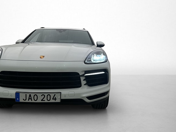 Porsche Cayenne S 11 of 30