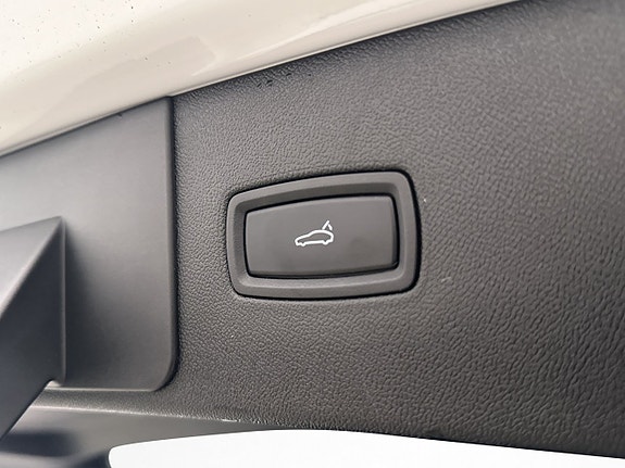 Porsche Cayenne S 16 of 30