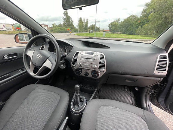 Hyundai i20 9 of 14