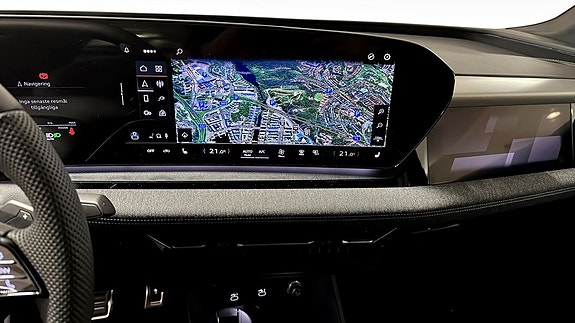 Audi Q6 e-tron 9 of 18