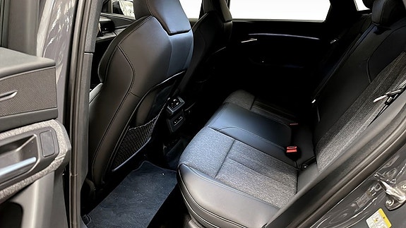 Audi Q6 e-tron 12 of 18