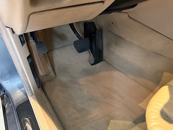 BMW 740i 15 of 15