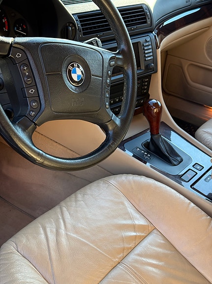 BMW 740i 7 of 15
