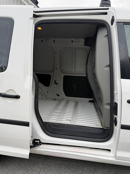 Volkswagen Caddy Maxi 7 of 15