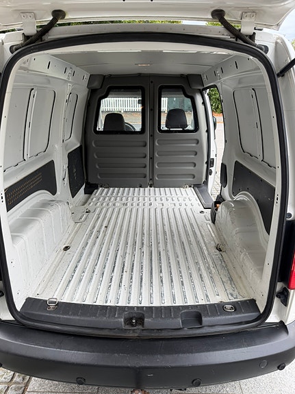 Volkswagen Caddy Maxi 8 of 15