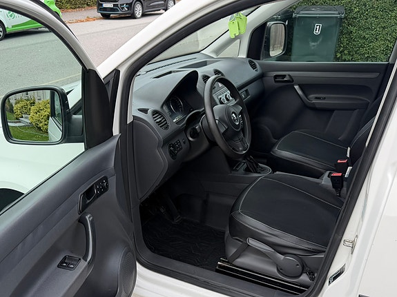 Volkswagen Caddy Maxi 10 of 15