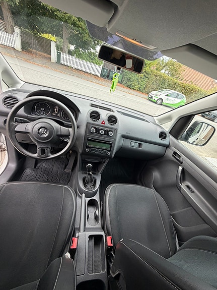 Volkswagen Caddy Maxi 14 of 15
