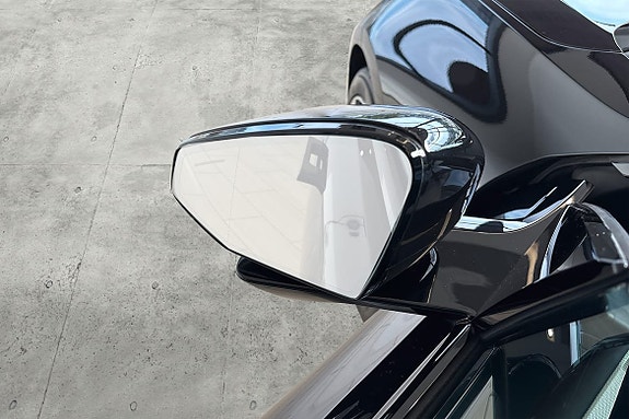 Polestar 4 18 of 30