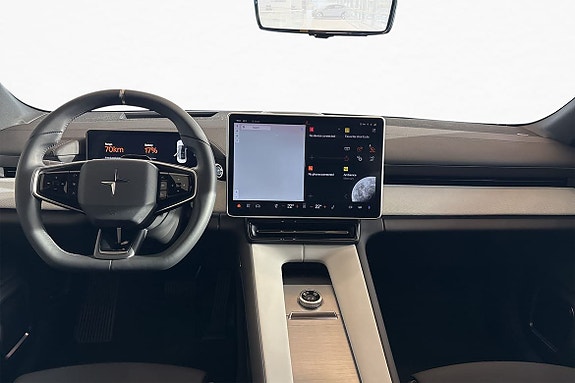 Polestar 4 13 of 30