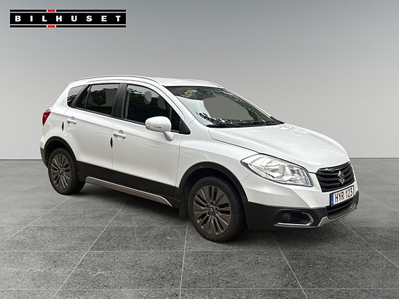 Suzuki S-Cross 15 of 15