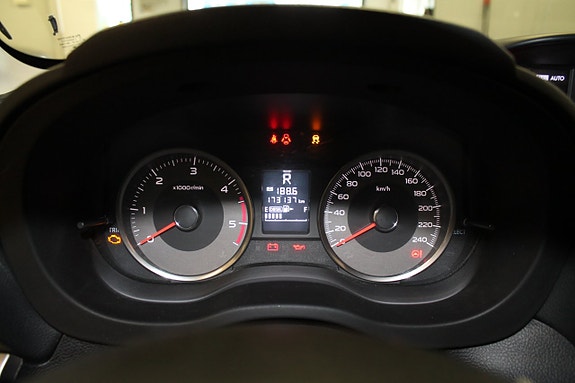 Subaru Forester 12 of 13
