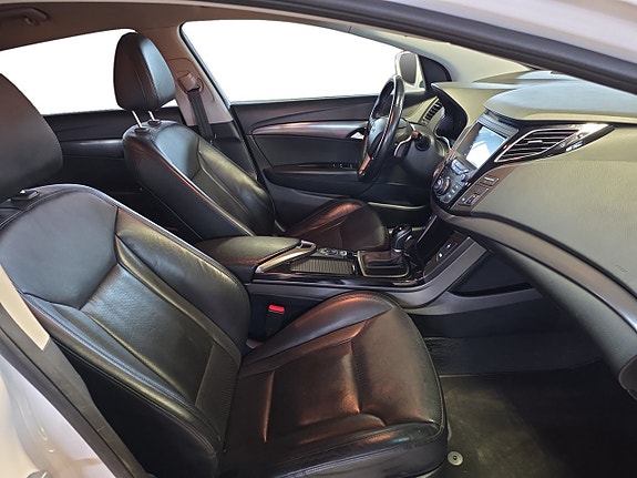 Hyundai i40 11 of 15