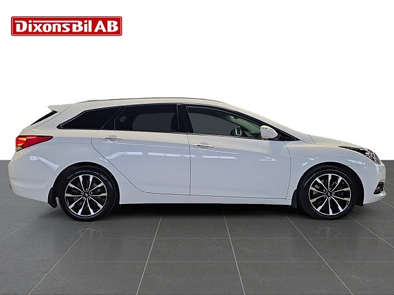 Hyundai i40 2 of 15