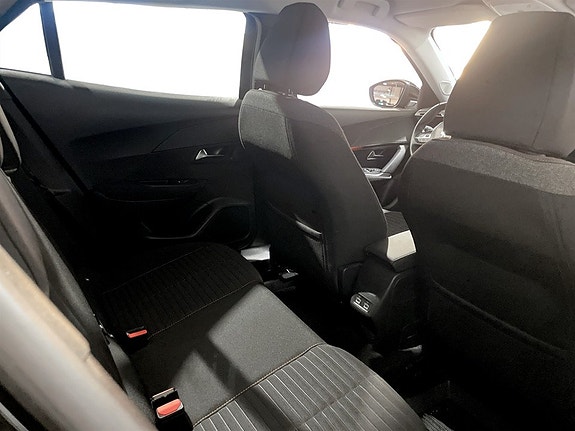 Peugeot e-2008 12 of 15