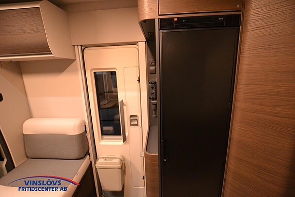 Adria Coral SUPREME 670 SL 14 of 16