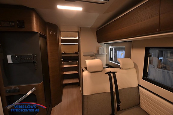 Adria Coral SUPREME 670 SL 7 of 16