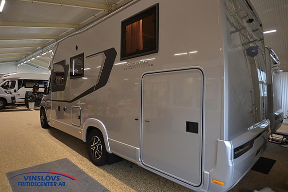 Adria Coral SUPREME 670 SL 2 of 16