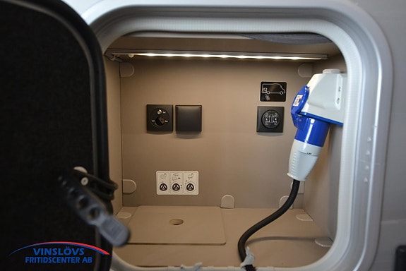 Adria COMPACT SUPREME DL 4 of 15