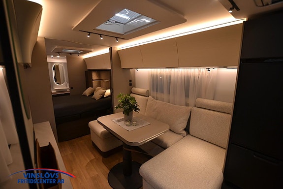 Adria ALPINA 663 HT 4 of 17