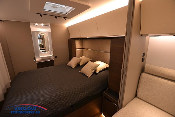 Adria ALPINA 663 HT 10 of 17
