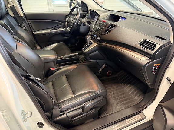 Honda CR-V 7 of 12
