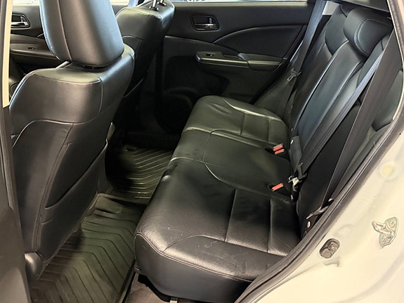 Honda CR-V 8 of 12