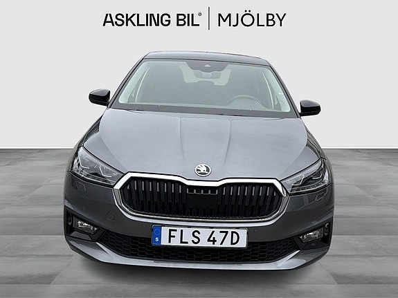 Skoda Fabia 5 of 16