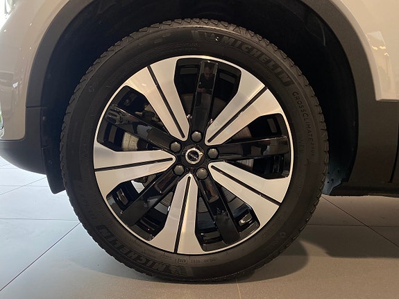 Volvo C40 3 of 12
