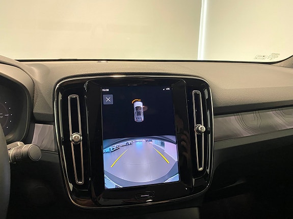 Volvo C40 7 of 12