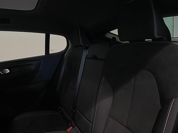 Volvo C40 8 of 12
