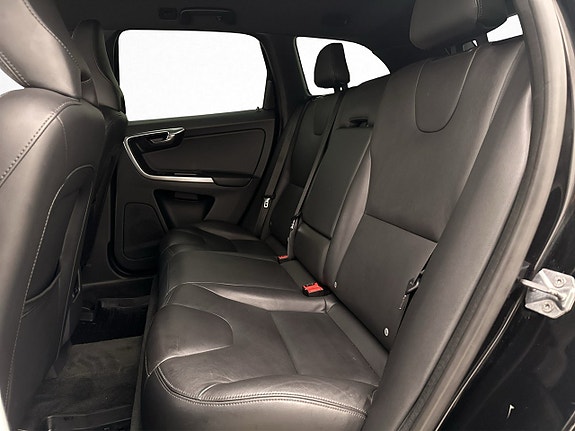 Volvo XC60 13 of 27
