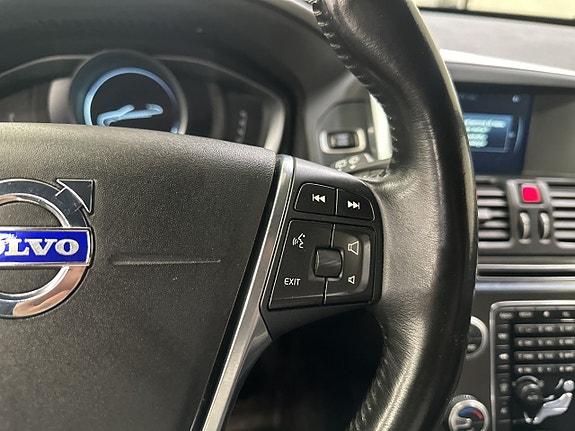 Volvo XC60 17 of 27
