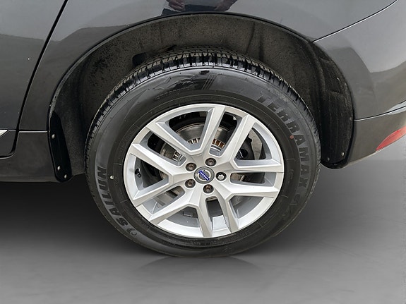 Volvo XC60 25 of 27