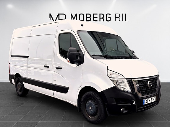 Nissan NV400 5 of 15