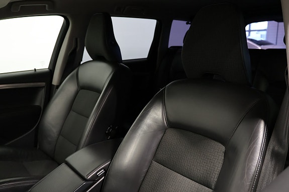 Volvo V70 11 of 19